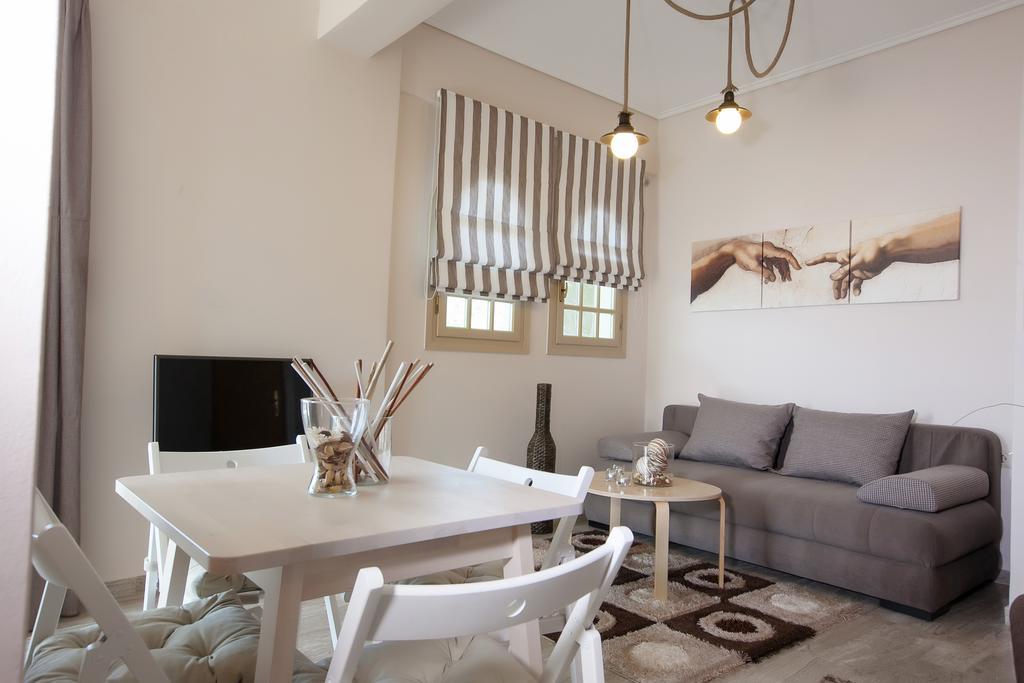 Petra Thea Apartment カラマタ エクステリア 写真