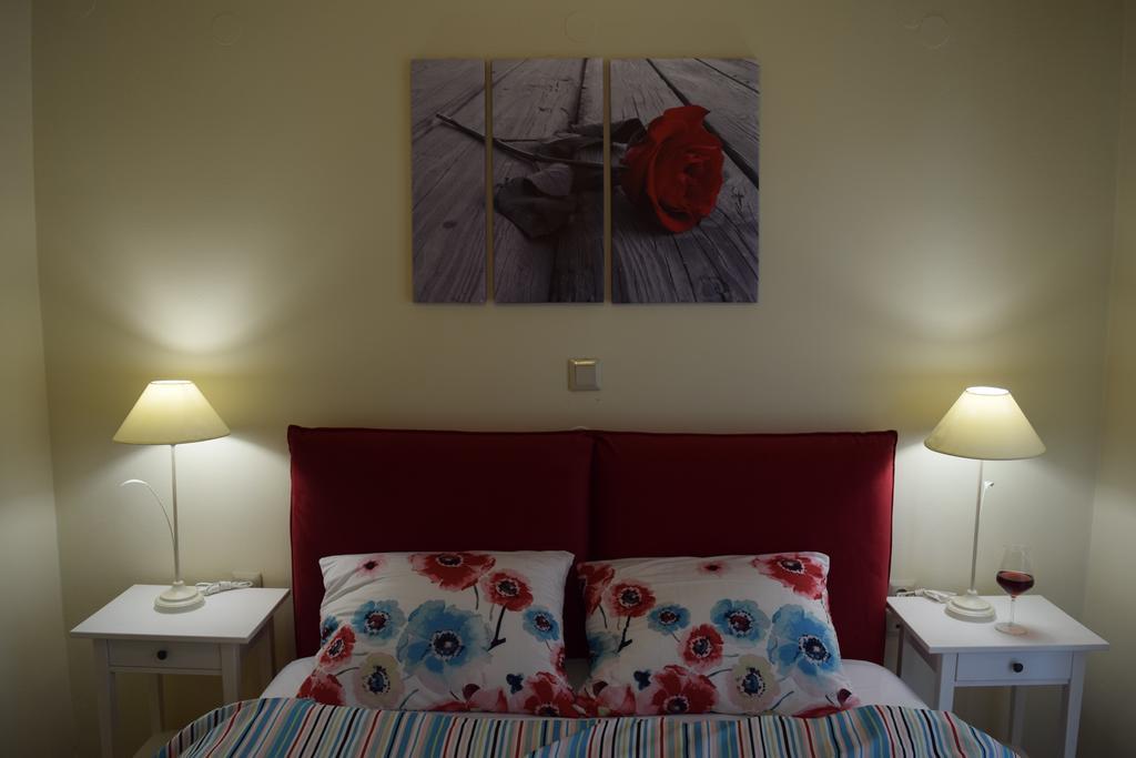 Petra Thea Apartment カラマタ エクステリア 写真