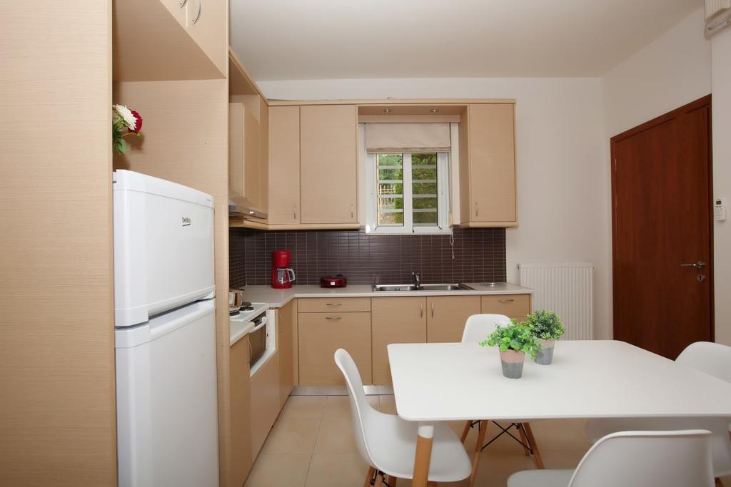 Petra Thea Apartment カラマタ エクステリア 写真