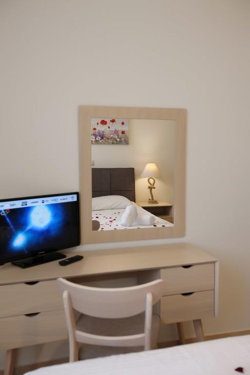 Petra Thea Apartment カラマタ エクステリア 写真