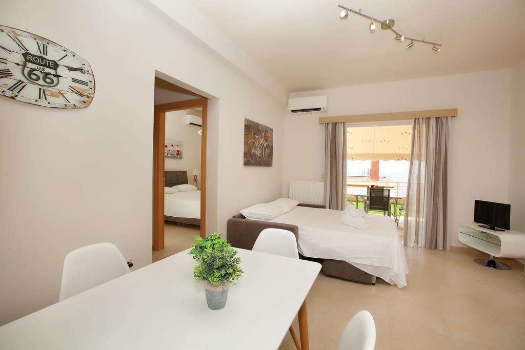 Petra Thea Apartment カラマタ エクステリア 写真