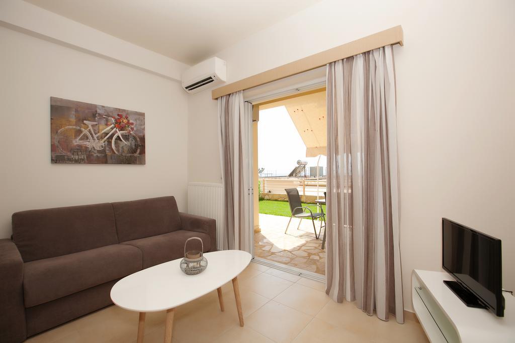 Petra Thea Apartment カラマタ エクステリア 写真