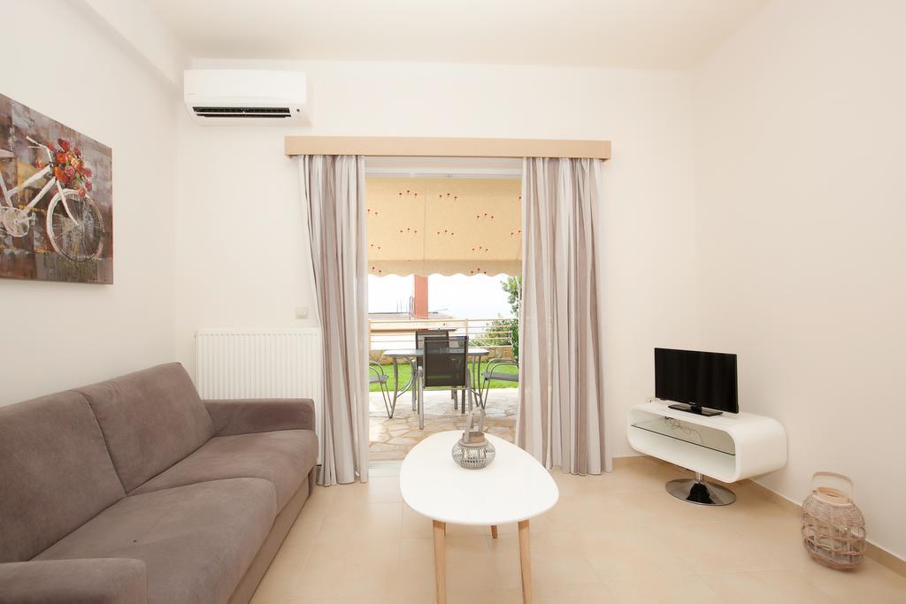 Petra Thea Apartment カラマタ エクステリア 写真