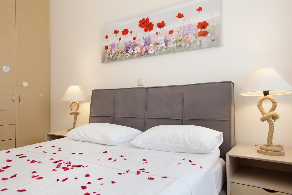 Petra Thea Apartment カラマタ エクステリア 写真